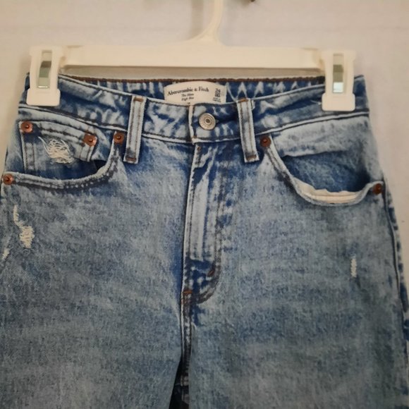 Abercrombie & Fitch Distressed Acid Wash High Rise Mom Jeans Size 24 - Picture 4 of 11
